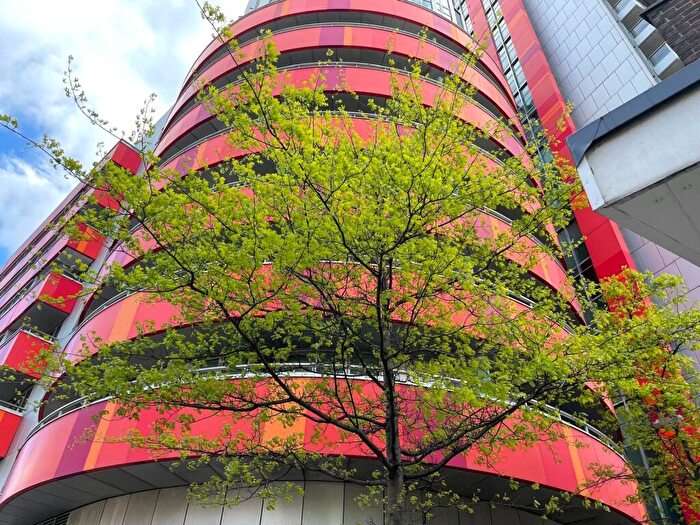 1 Bedroom Apartment For Sale In Vermilion Building, Barking Road, Canning Town, London, E16