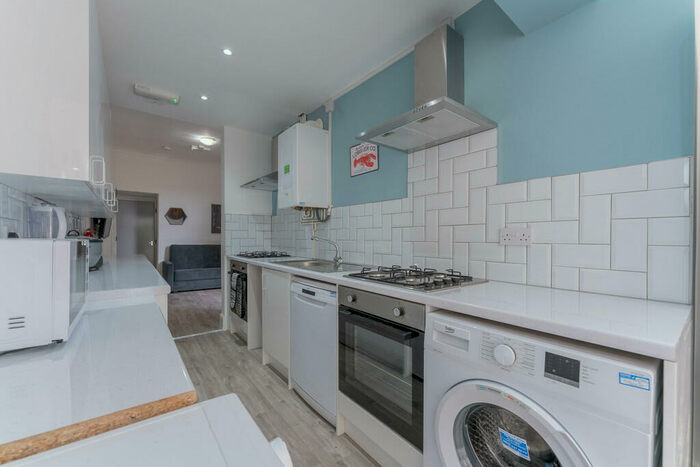 6 Bedroom Terraced House To Rent In Tiverton Road, Selly Oak - Student Property, B29