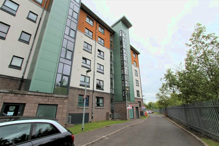 2 Bedroom Flat To Rent In Lochend Park View, Lochend, Edinburgh, EH7