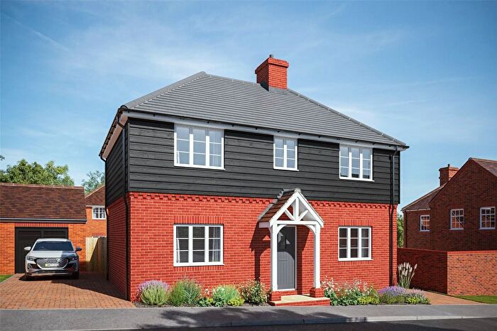 3 Bedroom Link Detached House For Sale In Deanfield Rise, Tilehurst Lane, Binfield, RG42