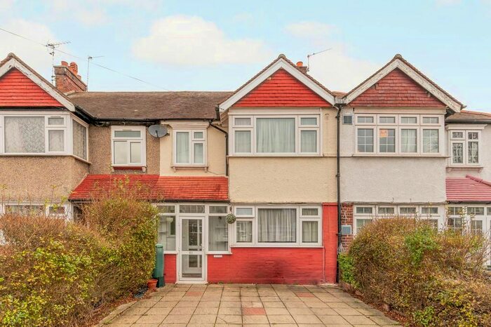 3 Bedroom Terraced House To Rent In Woodfield Gardens, New Malden, KT3