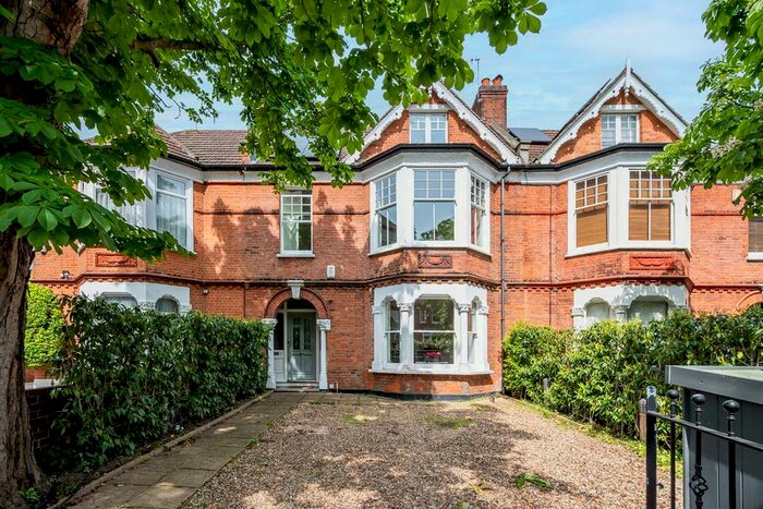 5 Bedroom Terraced House To Rent In Littleheath, Charlton, London, SE7