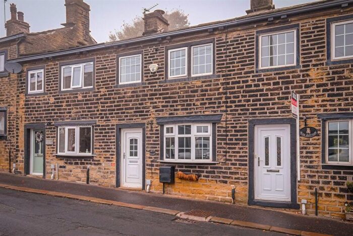 2 Bedroom Cottage For Sale In Warley Town Lane, Warley, Halifax, HX2
