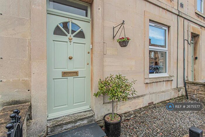 3 Bedroom Terraced House To Rent In Park Lane, Chippenham, SN15