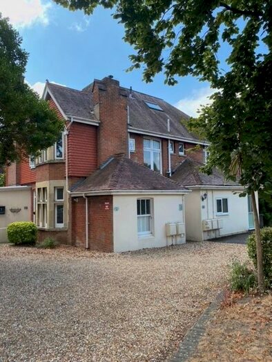 2 Bedroom Flat To Rent In Blair Avenue, Parkstone, Poole, BH14