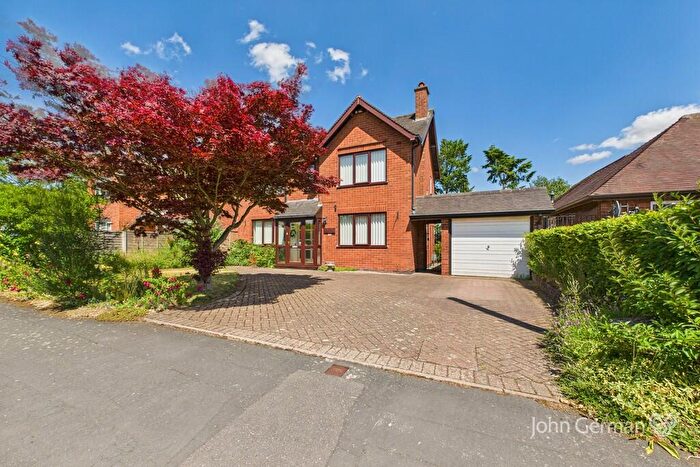 3 Bedroom Detached House For Sale In Anson Drive, Stafford, ST17