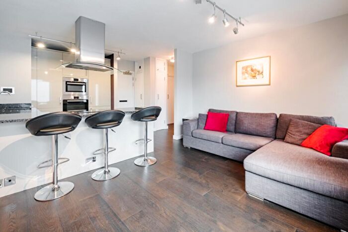 1 Bedroom Flat To Rent In Upper Thames Street London, EC4V