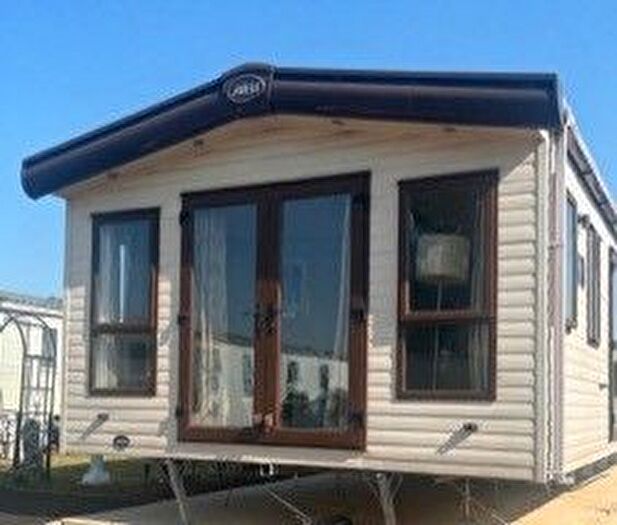 2 Bedroom Mobile/park Home For Sale In Vicarage Lane, Long Sutton, Spalding, PE12
