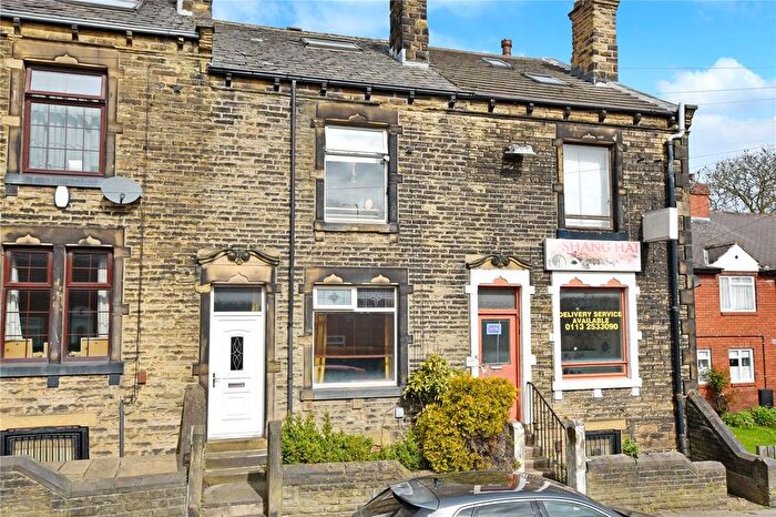 3 Bedroom Terraced House For Sale In Middleton Road, Morley, Leeds, LS27