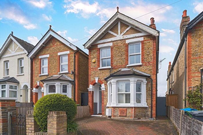 3 Bedroom Detached House For Sale In Douglas Road, Surbiton, KT6