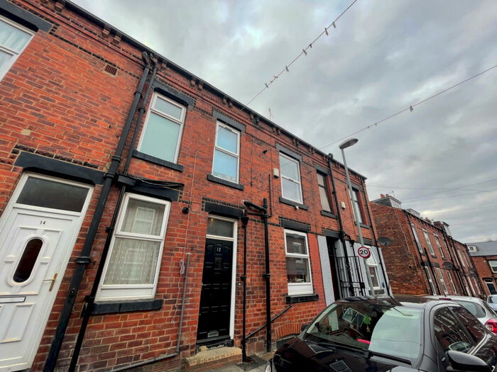 2 Bedroom Terraced House To Rent In Bangor Street, Leeds, West Yorkshire, LS12