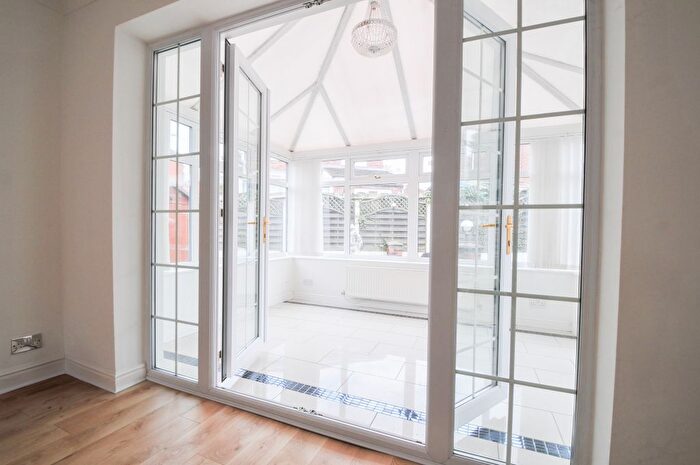 3 Bedroom Detached House To Rent In Branksome Drive, Salford, M6