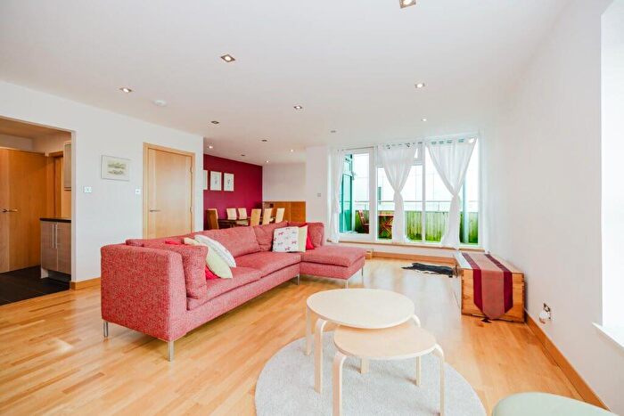 2 Bedroom Flat To Rent In L Western Harbour Drive, Edinburgh, EH6