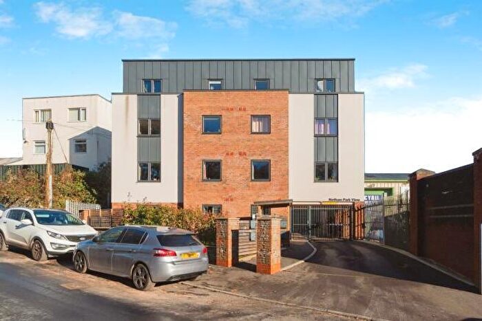 2 Bedroom Apartment To Rent In Netham Road, Bristol, BS5