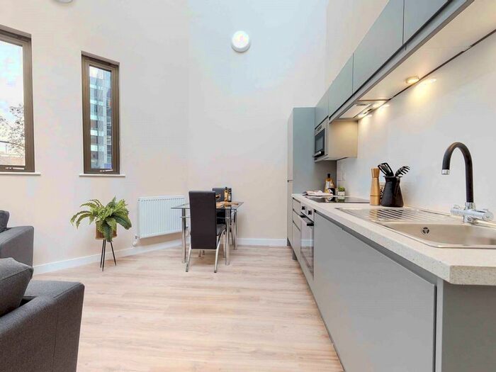 2 Bedroom Apartment To Rent In Furnival Square, Sheffield, South Yorkshire, S1