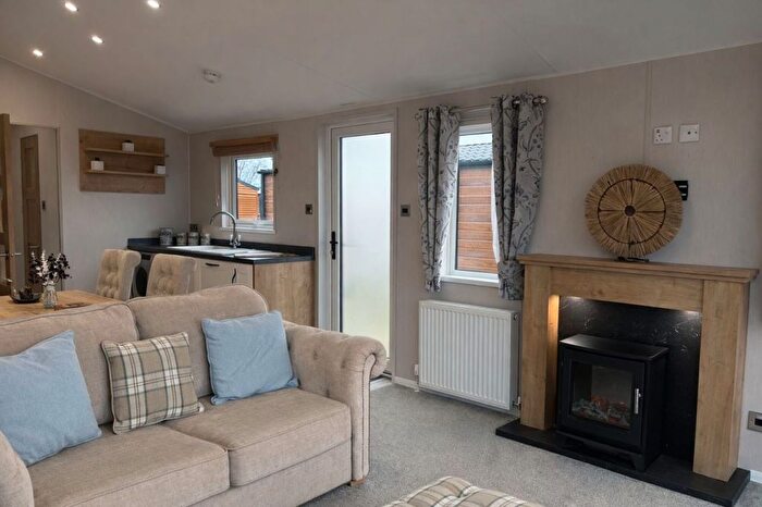 2 Bedroom Park Home For Sale In Ormside, Appleby-In-Westmorland, CA16