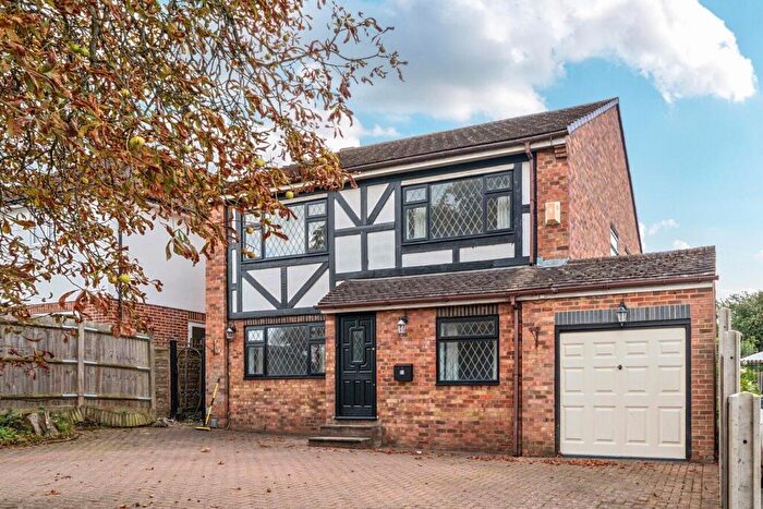 4 Bedroom Detached House For Sale In Heathfield Road, Keston, BR2