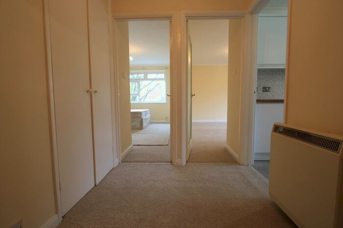 1 Bedroom Flat To Rent In Leopold Avenue, South Wimbledon, SW19