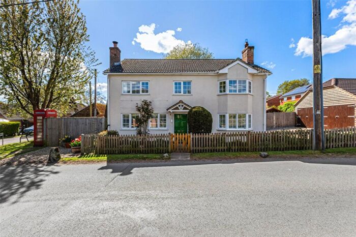 4 Bedroom Detached House For Sale In Yew Tree Cottage, Little London, RG26