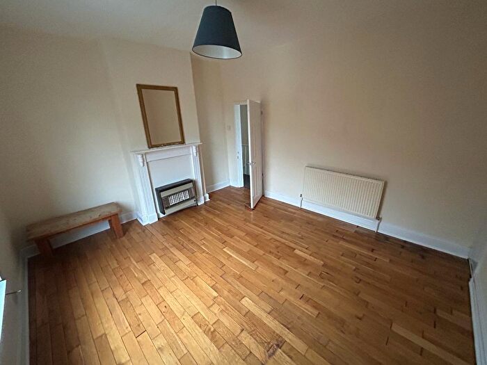 1 Bedroom Flat To Rent In Brinsworth Road, Catcliffe, Rotherham, S60
