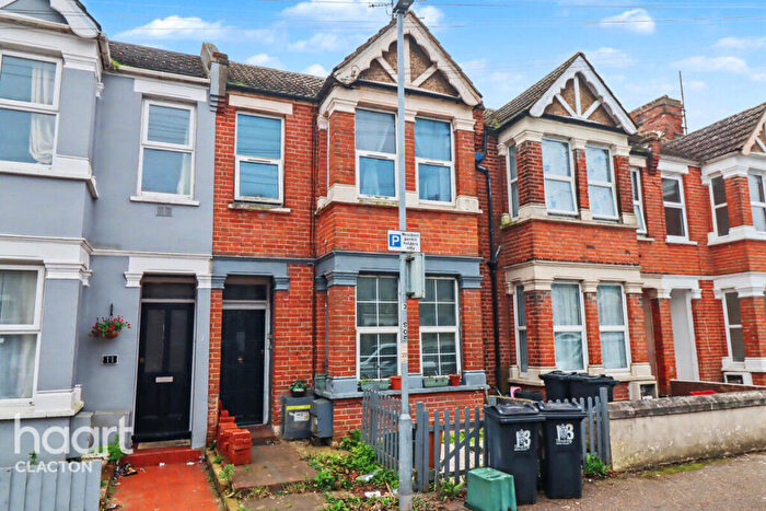 2 Bedroom Flat For Sale In Meredith Road, Clacton-On-Sea, CO15