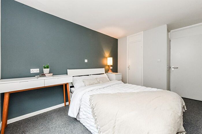 1 Bedroom Flat To Rent In Varsity Plus, Rivergreen, Clifton, Nottingham, NG11