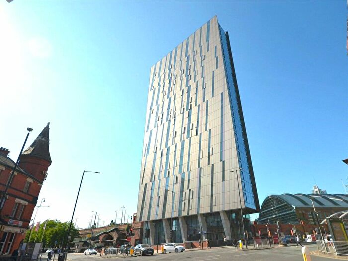 2 Bedroom Apartment To Rent In Axis Tower, Whitworth Street, Manchester City Centre, Greater Manchester, M1