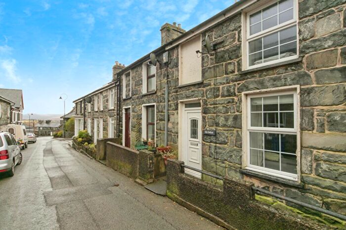 2 Bedroom Terraced House For Sale In Trawsfynydd, Blaenau Ffestiniog, Gwynedd, LL41