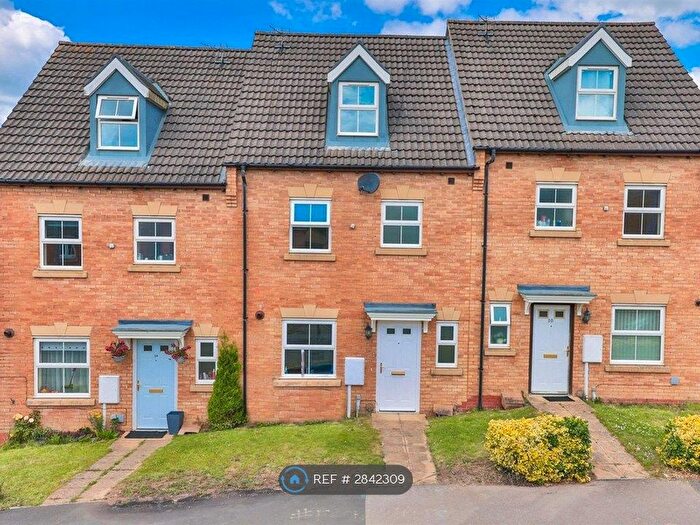 4 Bedroom Terraced House To Rent In Bennett Road, Corby, NN18