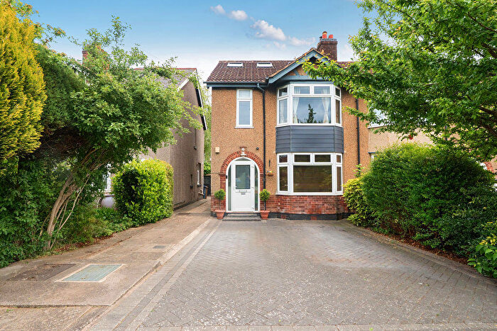 4 Bedroom Semi-Detached House For Sale In Green Road, Oxford, OX3