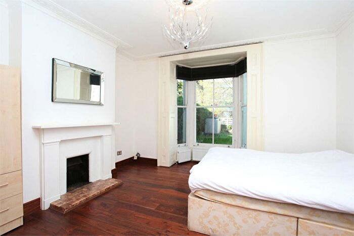 2 Bedroom Flat To Rent In Dalling Road, Brackenbury Village, Hammersmith, W6