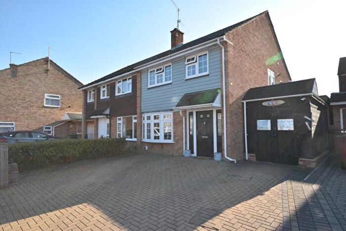 4 Bedroom Semi-Detached House For Sale In Firecrest Road, Great Baddow, Chelmsford, Essex, CM2
