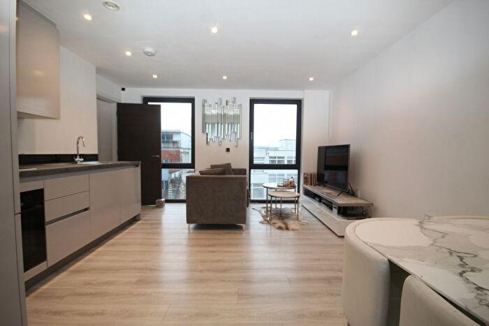 1 Bedroom Flat For Sale In High Street, Harrow, Middlesex, HA3