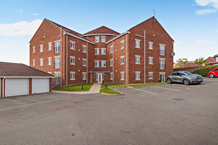 1 Bedroom Flat For Sale In Kingsway Gardens, Ossett, WF5