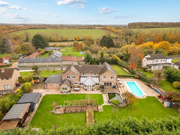 6 Bedroom Detached House For Sale In Burton End, Haverhill, CB9