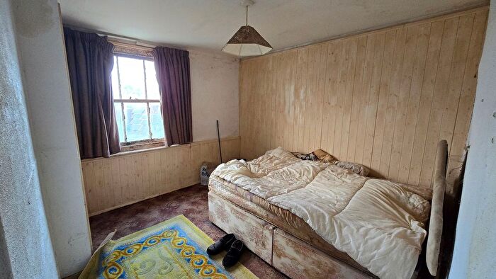 2 Bedroom Terraced House For Sale In Barley Lane, Hastings, TN35