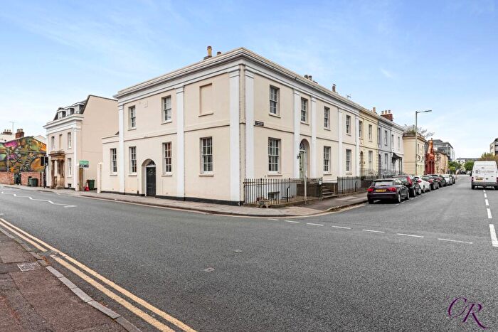 1 Bedroom Flat For Sale In St. Georges Terrace, Cheltenham Town Centre, GL50