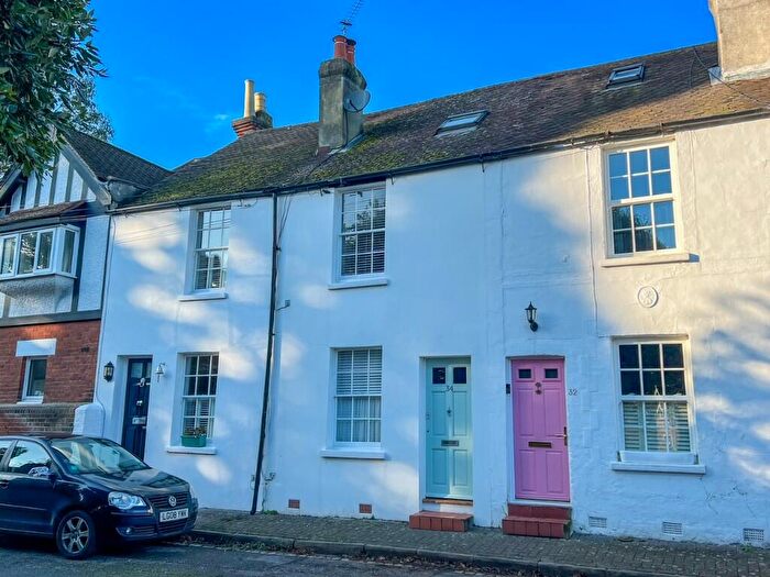 3 Bedroom Cottage To Rent In Bell Road, East Molesey, Surrey, KT8