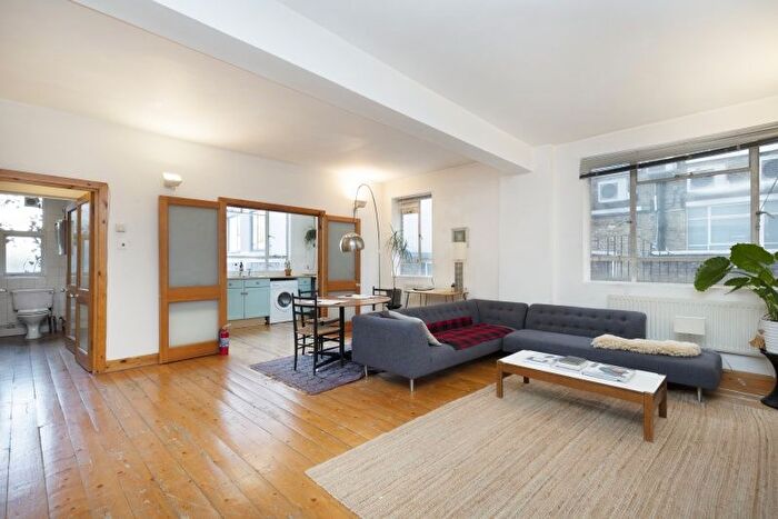 1 Bedroom Flat To Rent In Greville Street, London, EC1N