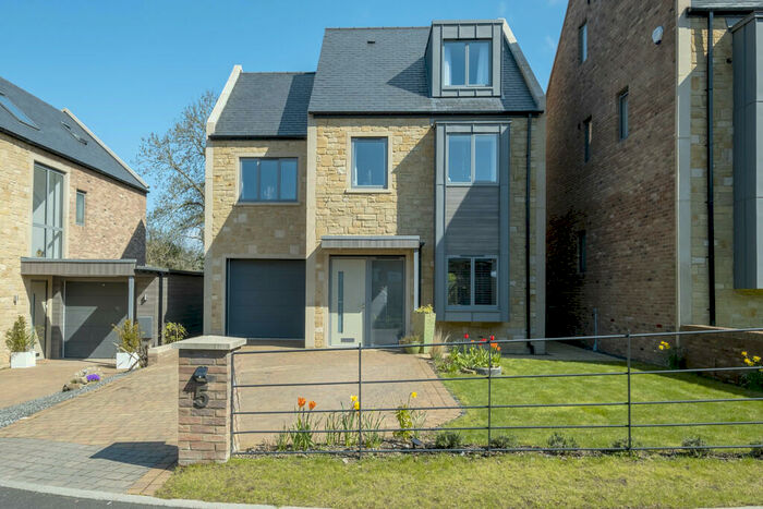 4 Bedroom Detached House For Sale In Coach House Drive, Hexham, NE46