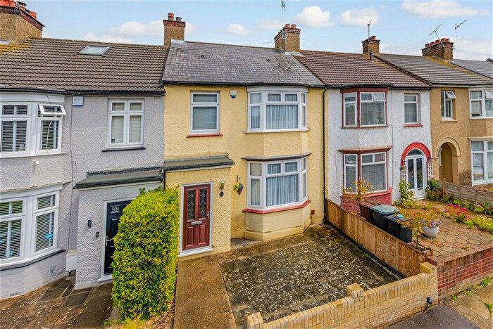 3 Bedroom Terraced House For Sale In Gouge Avenue, Northfleet, Gravesend, Kent, DA11