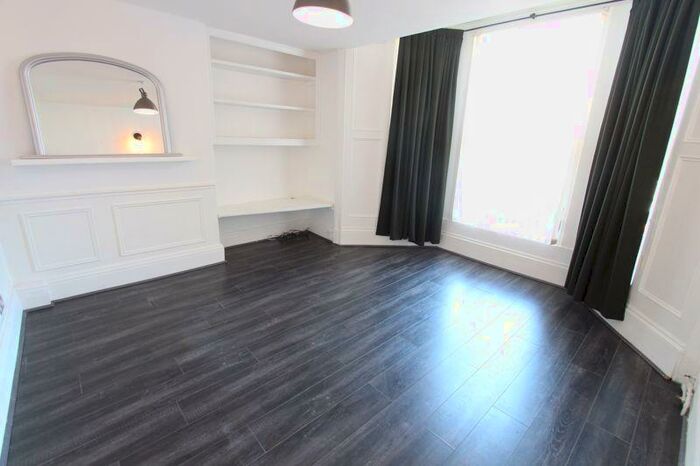 2 Bedroom Flat To Rent In Waterloo Road, Liverpool, L22