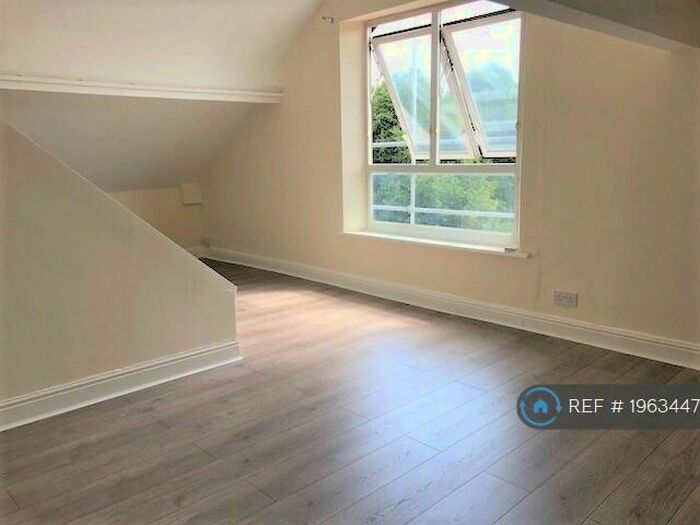 1 Bedroom Flat To Rent In Lee House, Newcastle-Under-Lyme, ST5