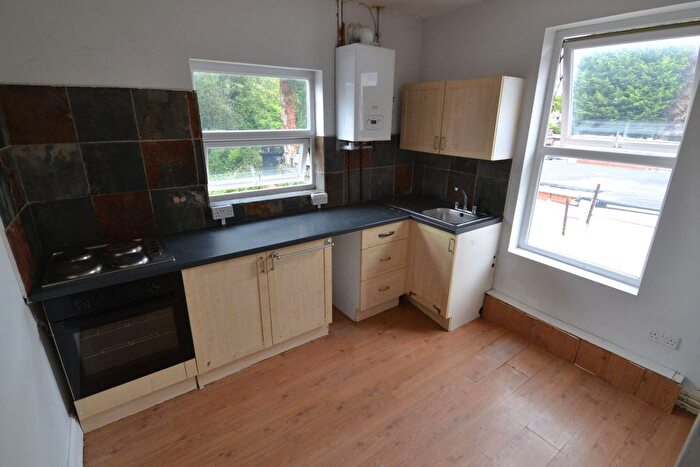 1 Bedroom Flat To Rent In Penn Road, Wolverhampton, WV4