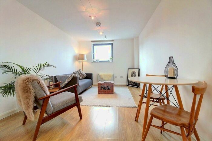 1 Bedroom Apartment To Rent In Mare Street, London Fields, Hackney, London, E8