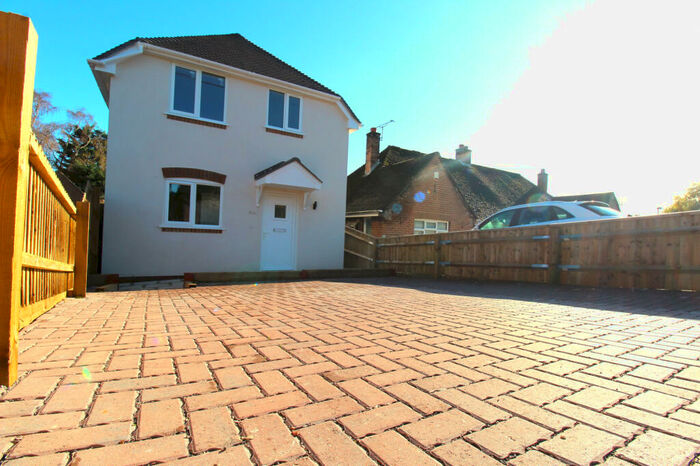 3 Bedroom Detached House To Rent In Wareham Road, Poole, Dorset, BH16