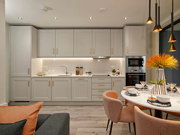 3 Bedroom Flat For Sale In Dylon Riverside, Purbeck Gardens, London, SE26