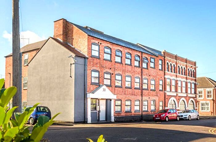 2 Bedroom Flat To Rent In Stockley Street, Northampton, NN1