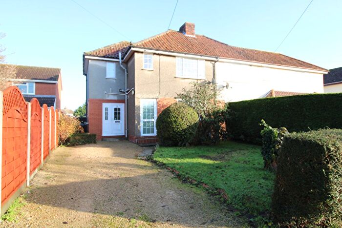 3 Bedroom Semi Detached House To Rent In Church Road, Highbridge, TA9