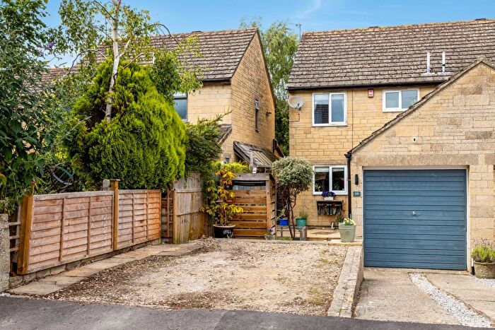 4 Bedroom Semi-Detached House For Sale In The Lennards, South Cerney, GL7